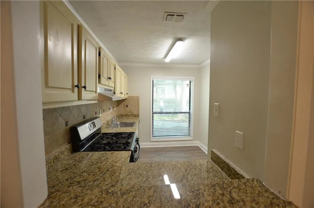 1207 Woodcliff Drive, Atlanta, Georgia 30350, 2 Bedrooms Bedrooms, ,2 BathroomsBathrooms,Residential,Sold,1207 Woodcliff Drive,6015311