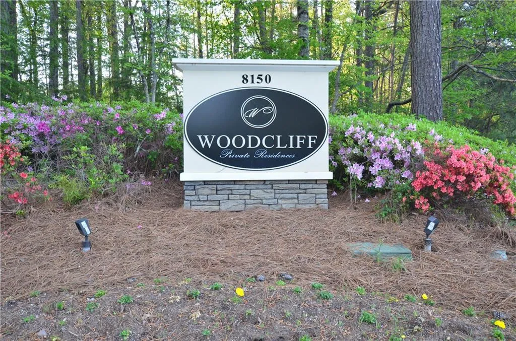 1207 Woodcliff Drive, Atlanta, Georgia 30350, 2 Bedrooms Bedrooms, ,2 BathroomsBathrooms,Residential,Sold,1207 Woodcliff Drive,6015311
