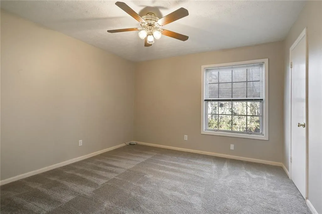 725 Dalrymple Road Unit 1c, Sandy Springs, Georgia 30328, 2 Bedrooms Bedrooms, ,2 BathroomsBathrooms,Residential,Sold,725 Dalrymple Road Unit 1c,6121192
