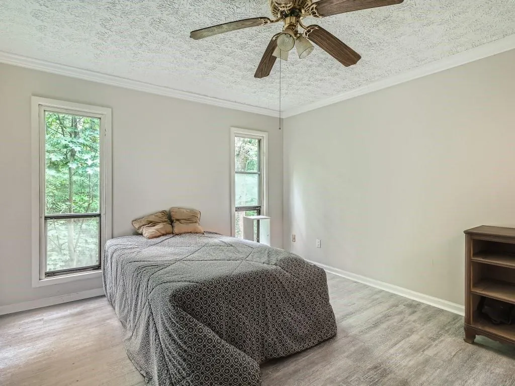 5147 Roswell Road Unit 2, Atlanta, Georgia 30342, 2 Bedrooms Bedrooms, ,1 BathroomBathrooms,Residential,Sold,5147 Roswell Road Unit 2,7114351