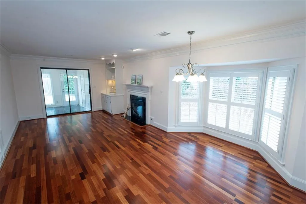 470 Forestgate Court Unit 470, Sandy Springs, Georgia 30350, 3 Bedrooms Bedrooms, ,3 BathroomsBathrooms,Residential,Sold,470 Forestgate Court Unit 470,6823482