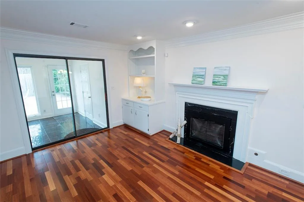 470 Forestgate Court Unit 470, Sandy Springs, Georgia 30350, 3 Bedrooms Bedrooms, ,3 BathroomsBathrooms,Residential,Sold,470 Forestgate Court Unit 470,6823482