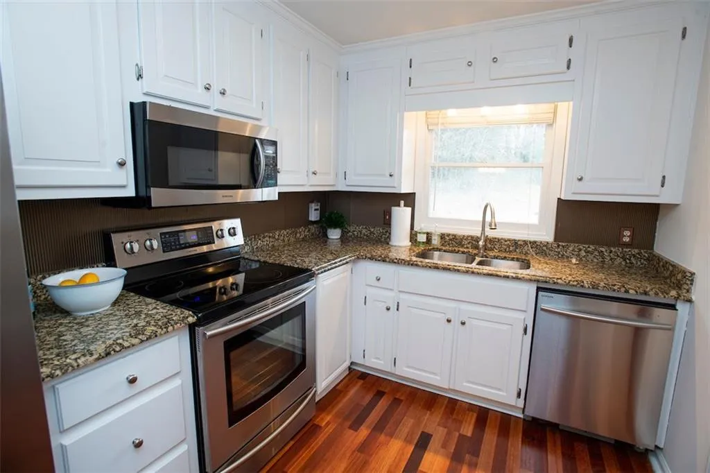 470 Forestgate Court Unit 470, Sandy Springs, Georgia 30350, 3 Bedrooms Bedrooms, ,3 BathroomsBathrooms,Residential,Sold,470 Forestgate Court Unit 470,6823482