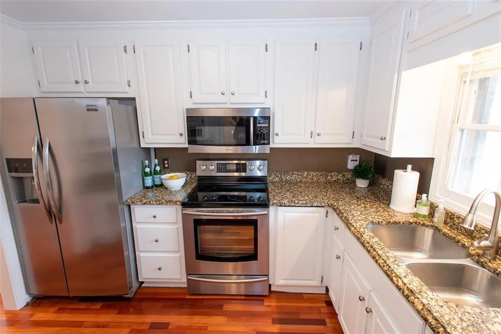 470 Forestgate Court Unit 470, Sandy Springs, Georgia 30350, 3 Bedrooms Bedrooms, ,3 BathroomsBathrooms,Residential,Sold,470 Forestgate Court Unit 470,6823482
