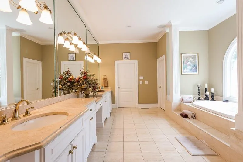 6324 Riverside Drive, Sandy Springs, Georgia 30328, 7 Bedrooms Bedrooms, ,5 BathroomsBathrooms,Residential,Sold,6324 Riverside Drive,5876084