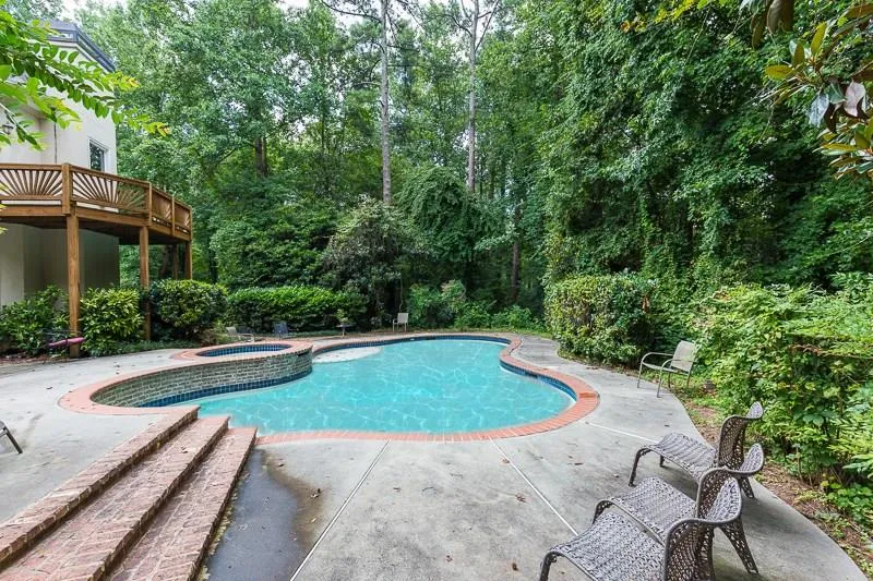 6324 Riverside Drive, Sandy Springs, Georgia 30328, 7 Bedrooms Bedrooms, ,5 BathroomsBathrooms,Residential,Sold,6324 Riverside Drive,5876084