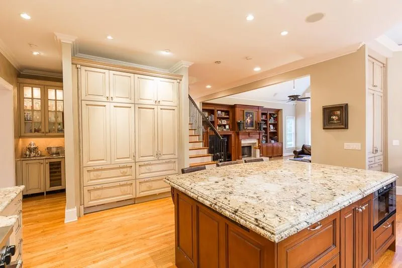 6324 Riverside Drive, Sandy Springs, Georgia 30328, 7 Bedrooms Bedrooms, ,5 BathroomsBathrooms,Residential,Sold,6324 Riverside Drive,5876084