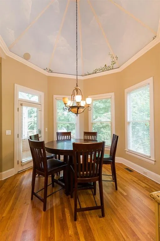 6324 Riverside Drive, Sandy Springs, Georgia 30328, 7 Bedrooms Bedrooms, ,5 BathroomsBathrooms,Residential,Sold,6324 Riverside Drive,5876084
