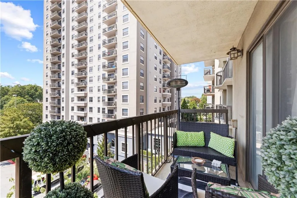 795 Hammond Drive Unit 408, Atlanta, Georgia 30328, 1 Bedroom Bedrooms, ,1 BathroomBathrooms,Residential,Sold,795 Hammond Drive Unit 408,7101213