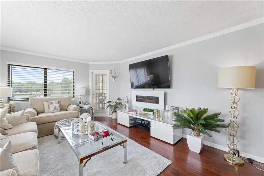 795 Hammond Drive Unit 408, Atlanta, Georgia 30328, 1 Bedroom Bedrooms, ,1 BathroomBathrooms,Residential,Sold,795 Hammond Drive Unit 408,7101213