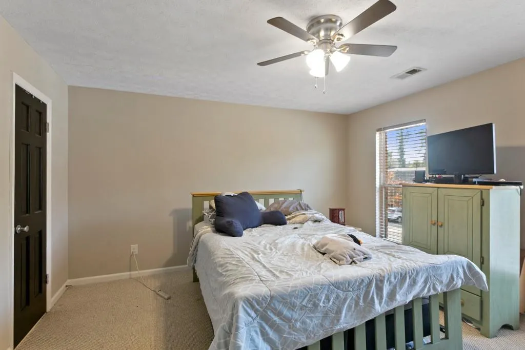 215 Nw Winding River Drive Unit G, Sandy Springs, Georgia 30350, 2 Bedrooms Bedrooms, ,2 BathroomsBathrooms,Residential,Sold,215 Nw Winding River Drive Unit G,6813004
