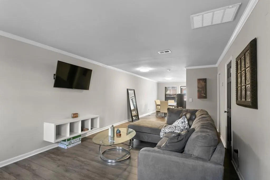 215 Nw Winding River Drive Unit G, Sandy Springs, Georgia 30350, 2 Bedrooms Bedrooms, ,2 BathroomsBathrooms,Residential,Sold,215 Nw Winding River Drive Unit G,6813004