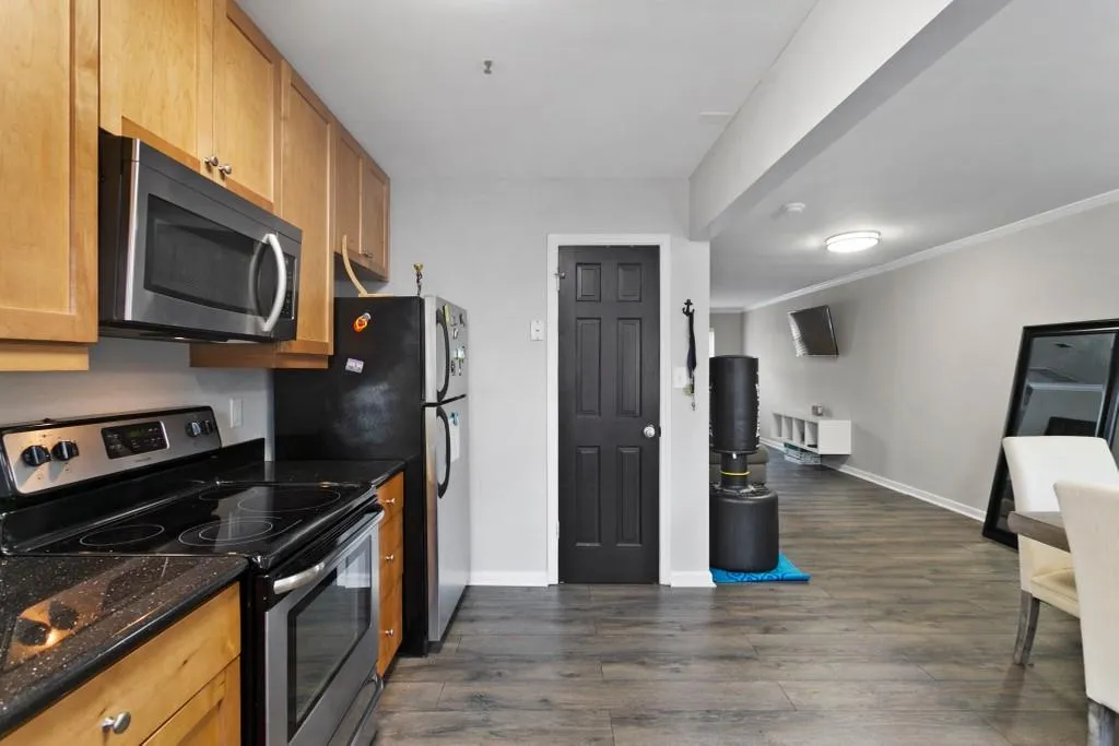 215 Nw Winding River Drive Unit G, Sandy Springs, Georgia 30350, 2 Bedrooms Bedrooms, ,2 BathroomsBathrooms,Residential,Sold,215 Nw Winding River Drive Unit G,6813004