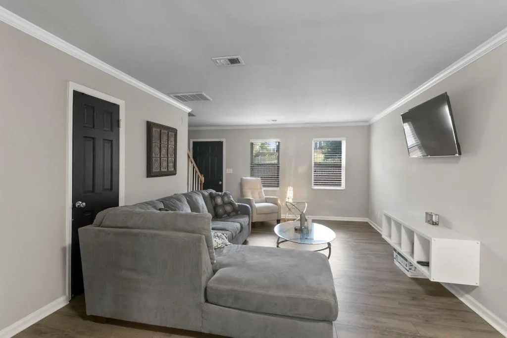 215 Nw Winding River Drive Unit G, Sandy Springs, Georgia 30350, 2 Bedrooms Bedrooms, ,2 BathroomsBathrooms,Residential,Sold,215 Nw Winding River Drive Unit G,6813004
