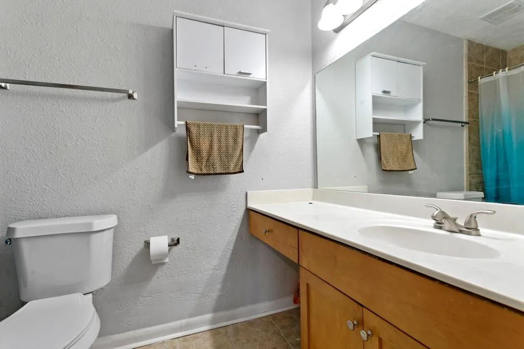215 Nw Winding River Drive Unit G, Sandy Springs, Georgia 30350, 2 Bedrooms Bedrooms, ,2 BathroomsBathrooms,Residential,Sold,215 Nw Winding River Drive Unit G,6813004