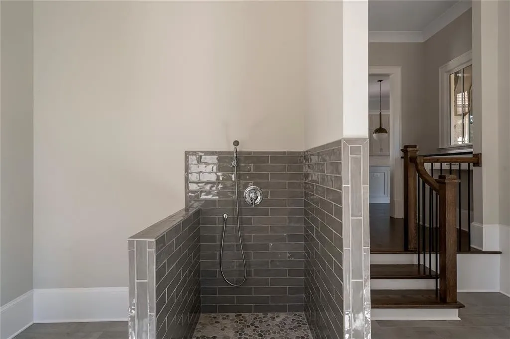 4970 Riverview Road, Atlanta, Georgia 30327, 5 Bedrooms Bedrooms, ,5 BathroomsBathrooms,Residential,Sold,4970 Riverview Road,6565665