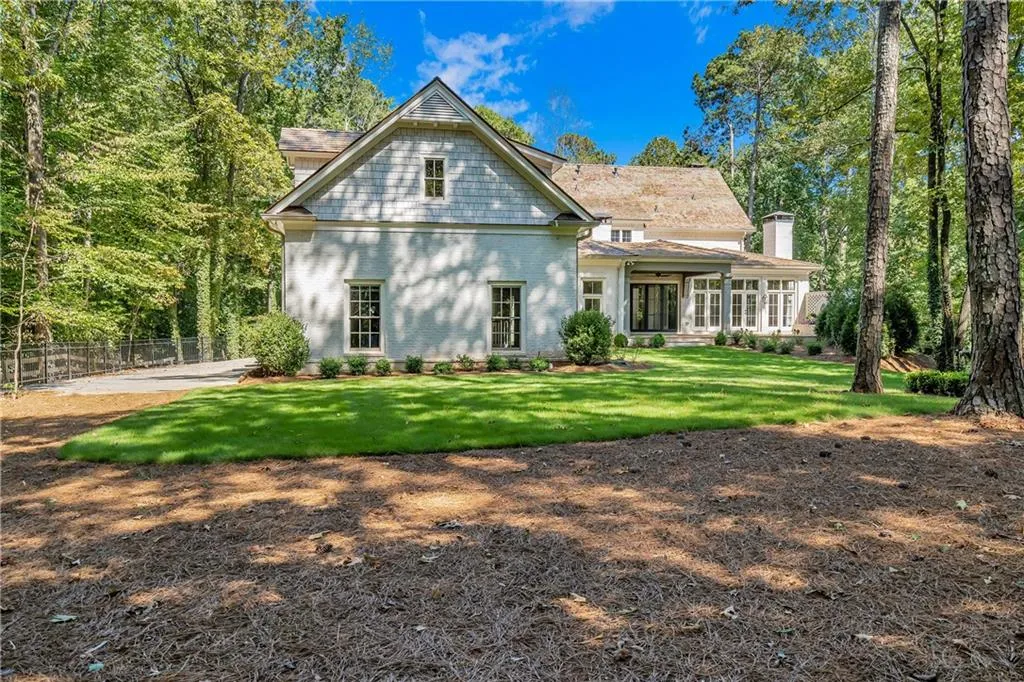 4970 Riverview Road, Atlanta, Georgia 30327, 5 Bedrooms Bedrooms, ,5 BathroomsBathrooms,Residential,Sold,4970 Riverview Road,6565665