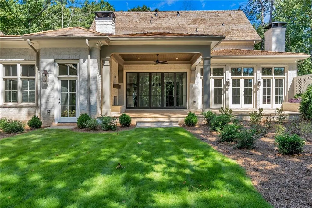 4970 Riverview Road, Atlanta, Georgia 30327, 5 Bedrooms Bedrooms, ,5 BathroomsBathrooms,Residential,Sold,4970 Riverview Road,6565665