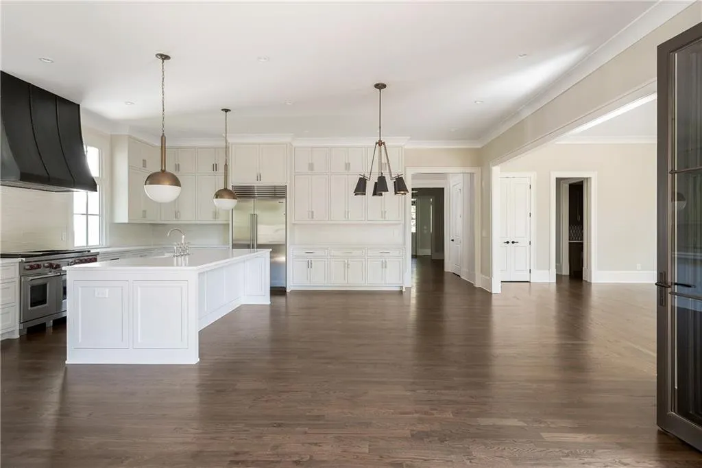 4970 Riverview Road, Atlanta, Georgia 30327, 5 Bedrooms Bedrooms, ,5 BathroomsBathrooms,Residential,Sold,4970 Riverview Road,6565665