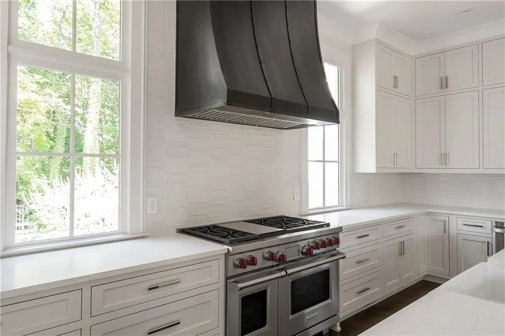 4970 Riverview Road, Atlanta, Georgia 30327, 5 Bedrooms Bedrooms, ,5 BathroomsBathrooms,Residential,Sold,4970 Riverview Road,6565665