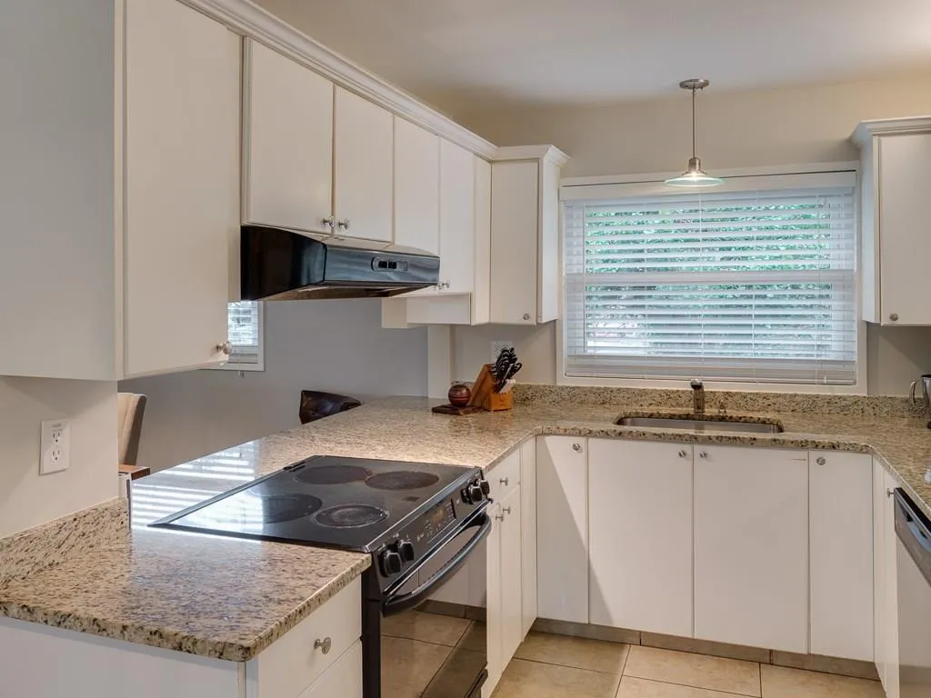 4299 Rickenbacker Way Ne, Atlanta, Georgia 30342, 4 Bedrooms Bedrooms, ,2 BathroomsBathrooms,Residential,Sold,4299 Rickenbacker Way Ne,5971198