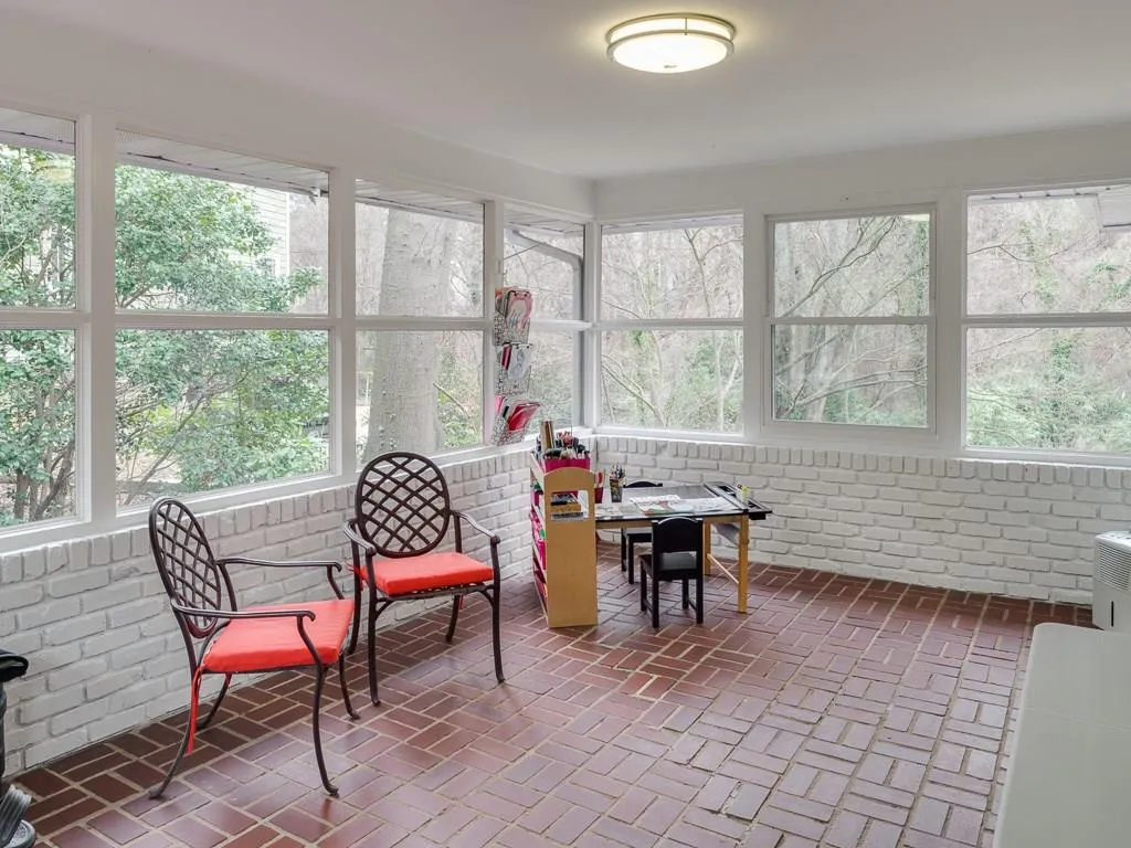 4299 Rickenbacker Way Ne, Atlanta, Georgia 30342, 4 Bedrooms Bedrooms, ,2 BathroomsBathrooms,Residential,Sold,4299 Rickenbacker Way Ne,5971198