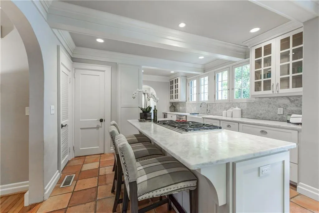 130 Barksdale Drive Ne, Atlanta, Georgia 30309, 3 Bedrooms Bedrooms, ,2 BathroomsBathrooms,Residential,Sold,130 Barksdale Drive Ne,6016436