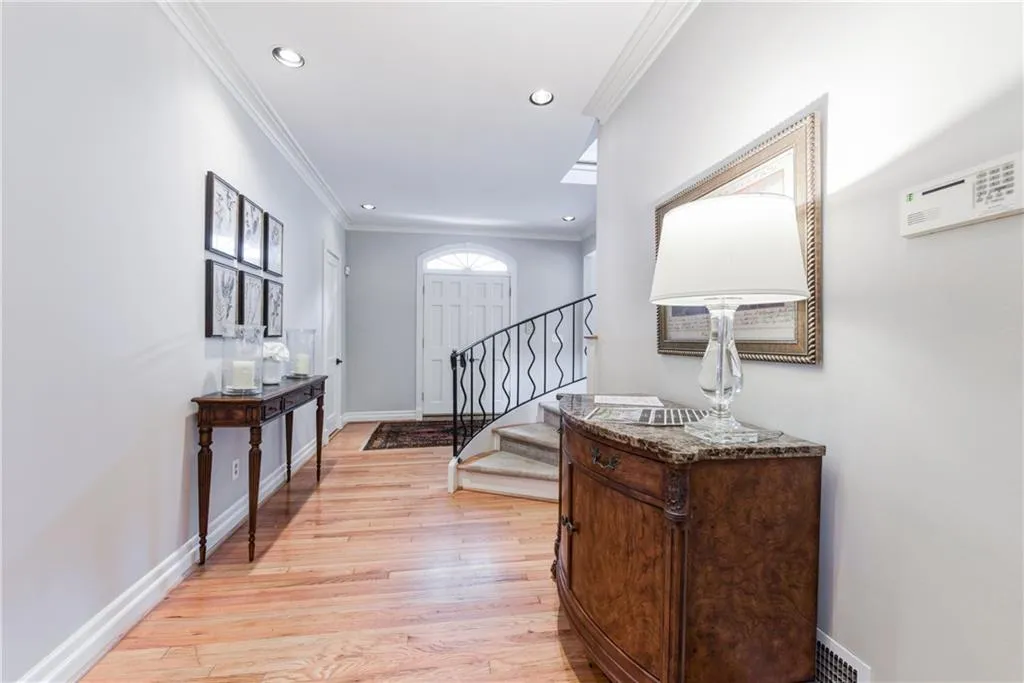 130 Barksdale Drive Ne, Atlanta, Georgia 30309, 3 Bedrooms Bedrooms, ,2 BathroomsBathrooms,Residential,Sold,130 Barksdale Drive Ne,6016436