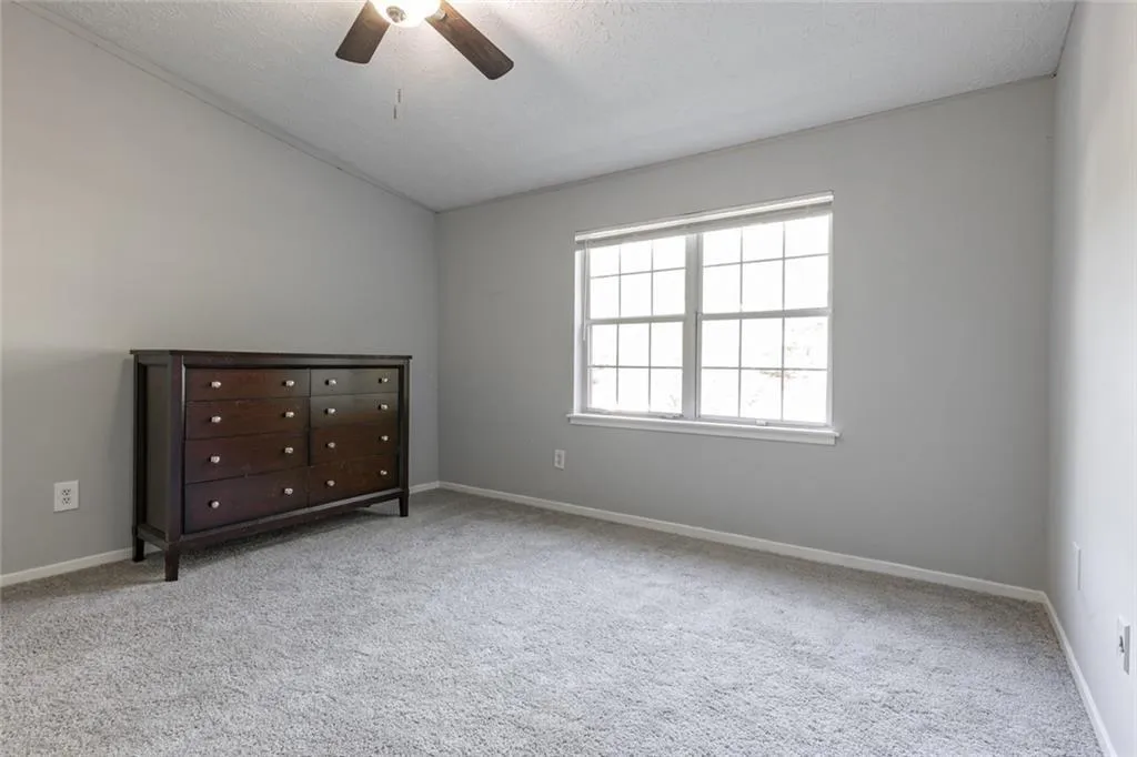 6810 Glenridge Drive Unit E, Sandy Springs, Georgia 30328, 1 Bedroom Bedrooms, ,1 BathroomBathrooms,Residential,Sold,6810 Glenridge Drive Unit E,7412476