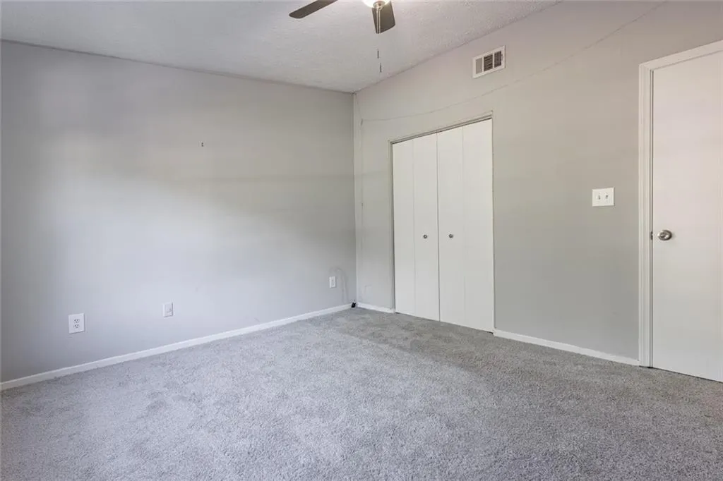 6810 Glenridge Drive Unit E, Sandy Springs, Georgia 30328, 1 Bedroom Bedrooms, ,1 BathroomBathrooms,Residential,Sold,6810 Glenridge Drive Unit E,7412476