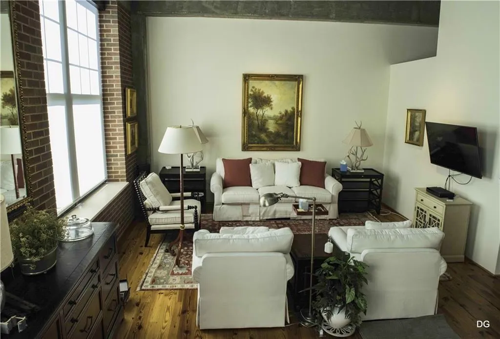 6105 Blue Stone Road Unit 213, Sandy Springs, Georgia 30328, 1 Bedroom Bedrooms, ,1 BathroomBathrooms,Residential,For Sale,6105 Blue Stone Road Unit 213,7704827