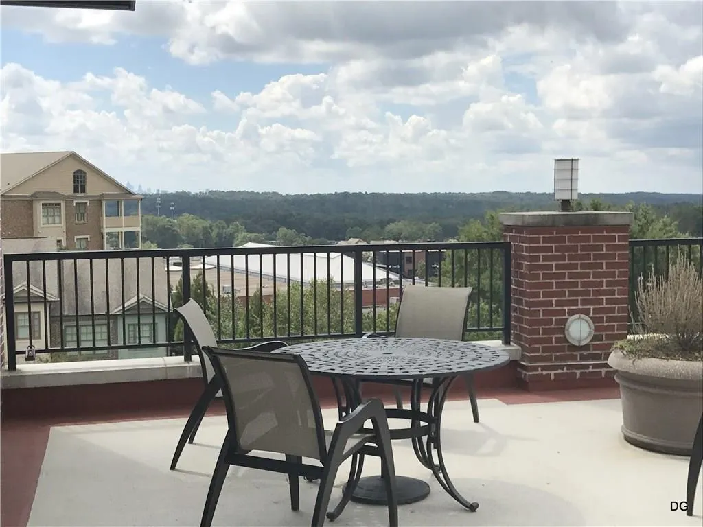 6105 Blue Stone Road Unit 213, Sandy Springs, Georgia 30328, 1 Bedroom Bedrooms, ,1 BathroomBathrooms,Residential,For Sale,6105 Blue Stone Road Unit 213,7704827