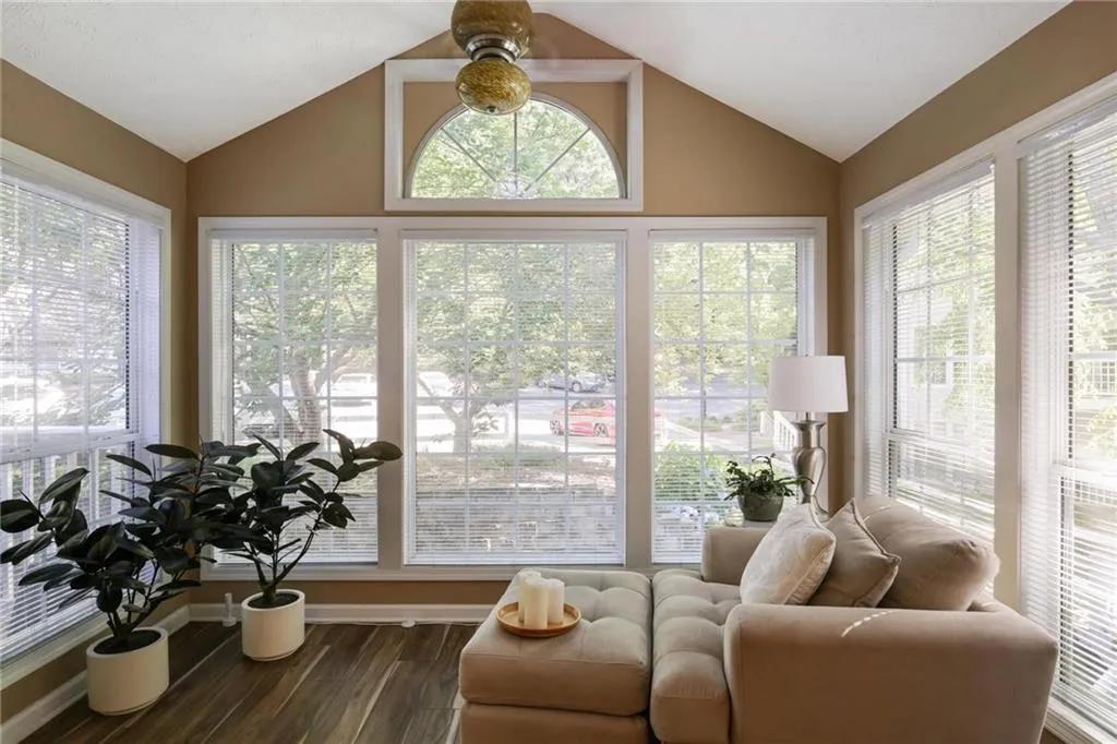 1405 Gettysburg Place, Sandy Springs, Georgia 30350, 2 Bedrooms Bedrooms, ,2 BathroomsBathrooms,Residential,Sold,1405 Gettysburg Place,7397999