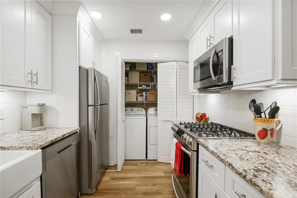 1405 Gettysburg Place, Sandy Springs, Georgia 30350, 2 Bedrooms Bedrooms, ,2 BathroomsBathrooms,Residential,Sold,1405 Gettysburg Place,7397999