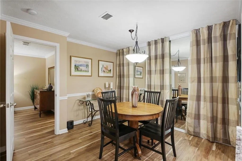 1405 Gettysburg Place, Sandy Springs, Georgia 30350, 2 Bedrooms Bedrooms, ,2 BathroomsBathrooms,Residential,Sold,1405 Gettysburg Place,7397999