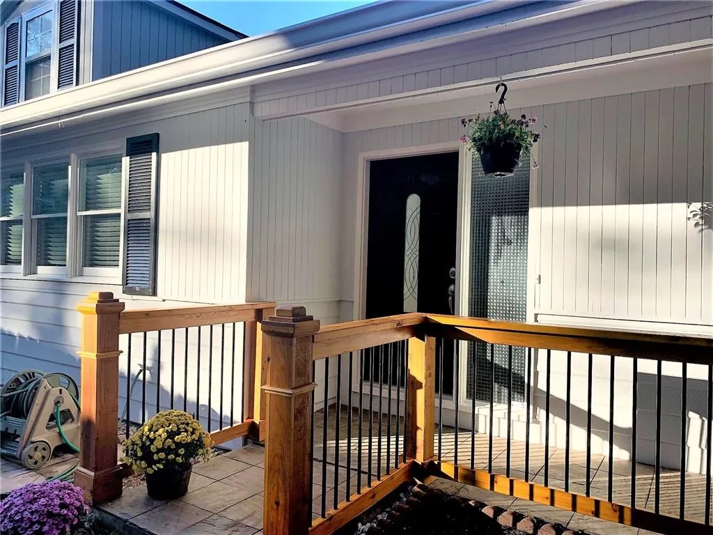 220 Forest Hills Drive Ne, Sandy Springs, Georgia 30342, 3 Bedrooms Bedrooms, ,2 BathroomsBathrooms,Residential,Sold,220 Forest Hills Drive Ne,6901350