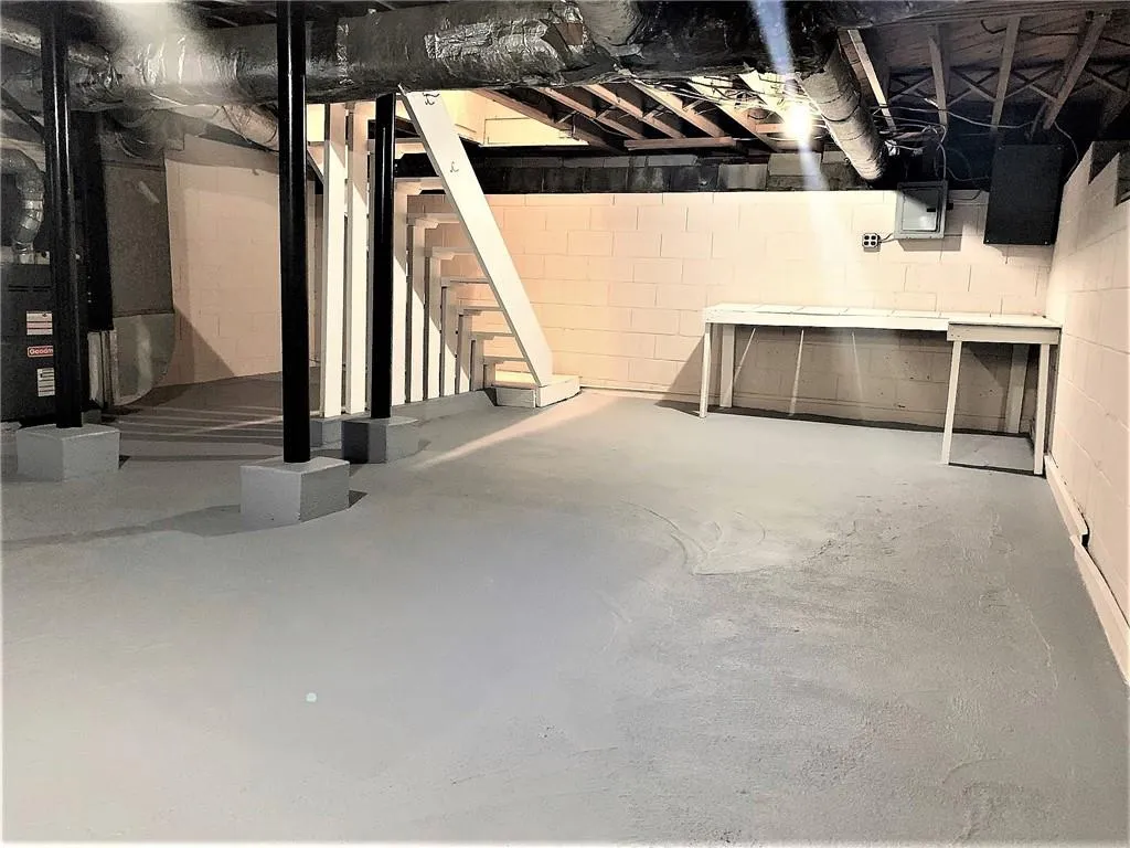 220 Forest Hills Drive Ne, Sandy Springs, Georgia 30342, 3 Bedrooms Bedrooms, ,2 BathroomsBathrooms,Residential,Sold,220 Forest Hills Drive Ne,6901350