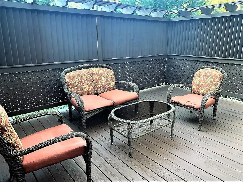 220 Forest Hills Drive Ne, Sandy Springs, Georgia 30342, 3 Bedrooms Bedrooms, ,2 BathroomsBathrooms,Residential,Sold,220 Forest Hills Drive Ne,6901350