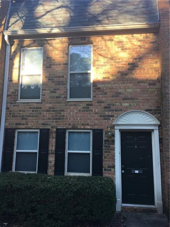 125 N River Drive Unit F, Sandy Springs, Georgia 30350, 2 Bedrooms Bedrooms, ,2 BathroomsBathrooms,Residential,Sold,125 N River Drive Unit F,5952679