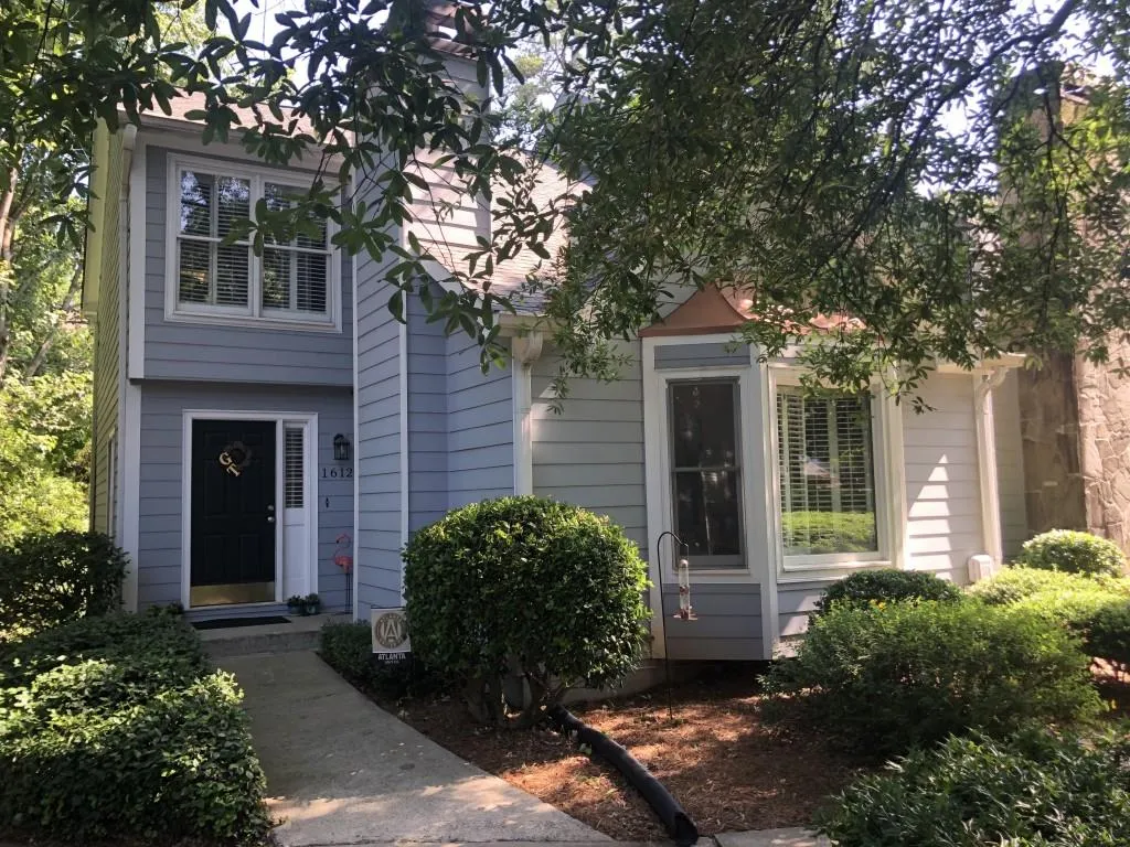 1612 Defoors Walk Nw, Atlanta, Georgia 30318, 3 Bedrooms Bedrooms, ,3 BathroomsBathrooms,Residential,Sold,1612 Defoors Walk Nw,6555280