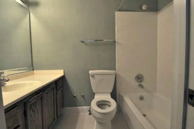 7500 Roswell Road Unit 98, Sandy Springs, Georgia 30350, 2 Bedrooms Bedrooms, ,2 BathroomsBathrooms,Residential,Sold,7500 Roswell Road Unit 98,5692662