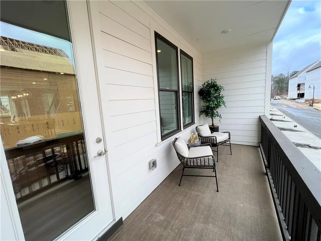 6559 Beacon Drive Unit 320, Sandy Springs, Georgia 30328, 3 Bedrooms Bedrooms, ,3 BathroomsBathrooms,Residential,Sold,6559 Beacon Drive Unit 320,6983375