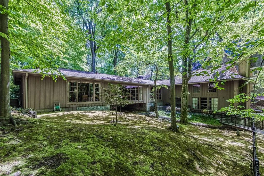958 Calvert Lane Ne, Atlanta, Georgia 30319, 4 Bedrooms Bedrooms, ,3 BathroomsBathrooms,Residential,Sold,958 Calvert Lane Ne,5671278 958 Calvert Lane Ne, Atlanta, Georgia 30319, 4 Bedrooms Bedrooms, ,3 BathroomsBathrooms,Residential,Sold,958 Calvert Lane Ne,5671278
