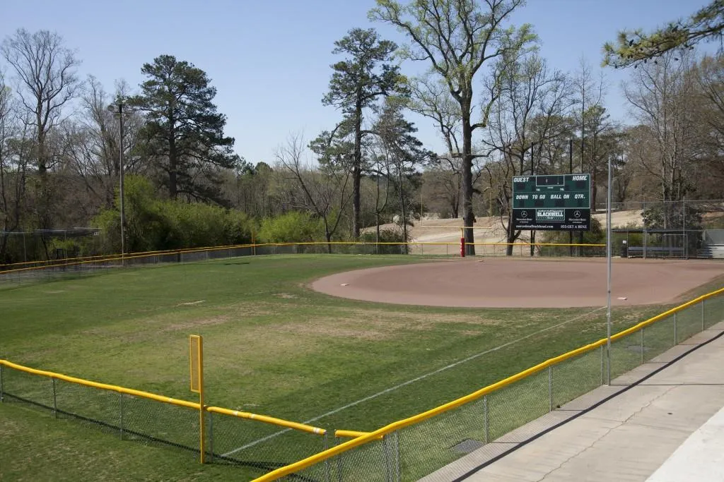 192 Pine Lake Drive, Sandy Springs, Georgia 30327, 5 Bedrooms Bedrooms, ,5 BathroomsBathrooms,Residential,Sold,192 Pine Lake Drive,5582987