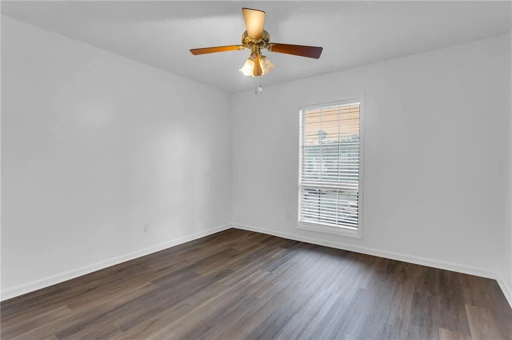 6851 Roswell Road Unit A21, Sandy Springs, Georgia 30328, 2 Bedrooms Bedrooms, ,2 BathroomsBathrooms,Residential,Sold,6851 Roswell Road Unit A21,7178233
