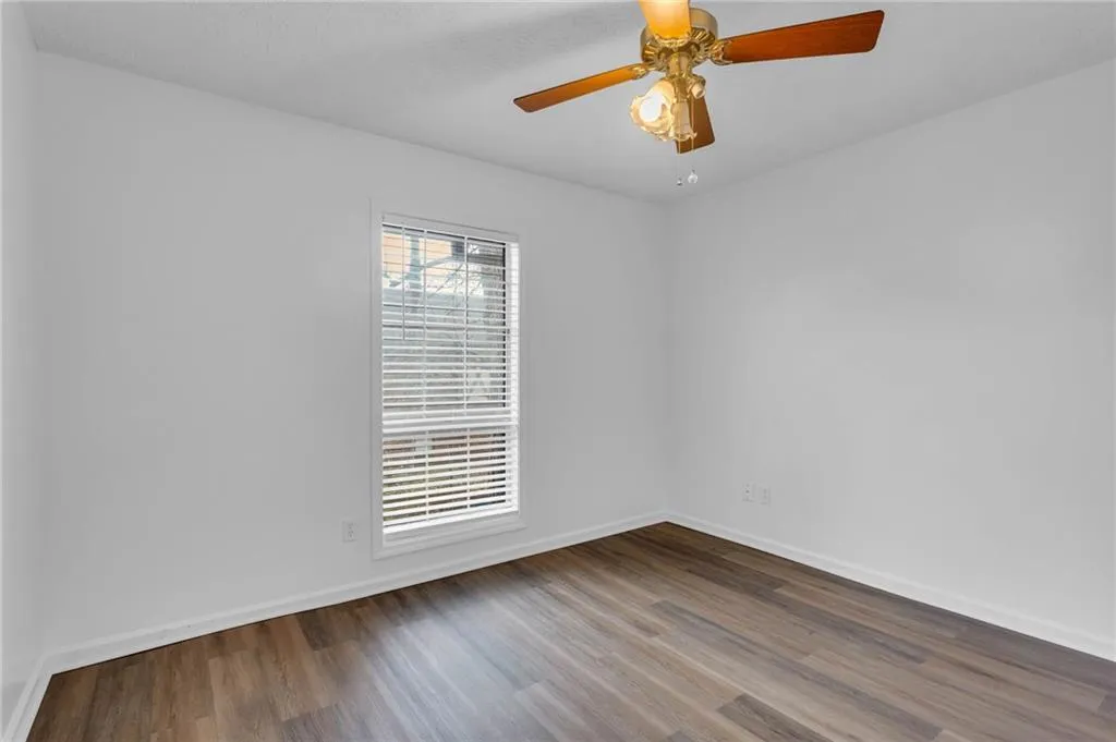 6851 Roswell Road Unit A21, Sandy Springs, Georgia 30328, 2 Bedrooms Bedrooms, ,2 BathroomsBathrooms,Residential,Sold,6851 Roswell Road Unit A21,7178233