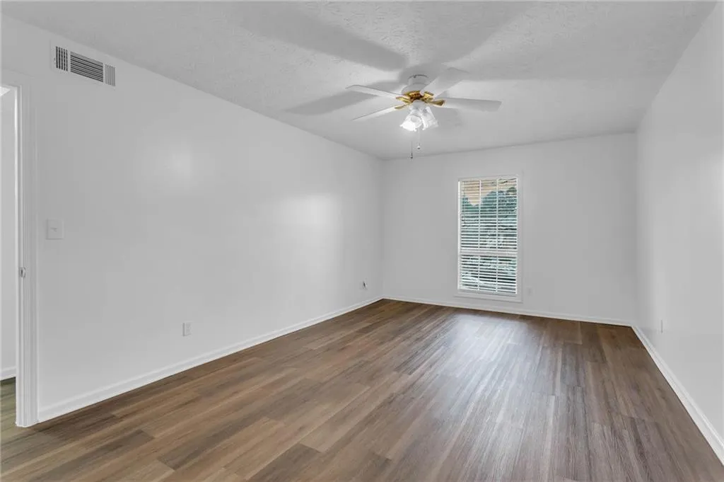 6851 Roswell Road Unit A21, Sandy Springs, Georgia 30328, 2 Bedrooms Bedrooms, ,2 BathroomsBathrooms,Residential,Sold,6851 Roswell Road Unit A21,7178233