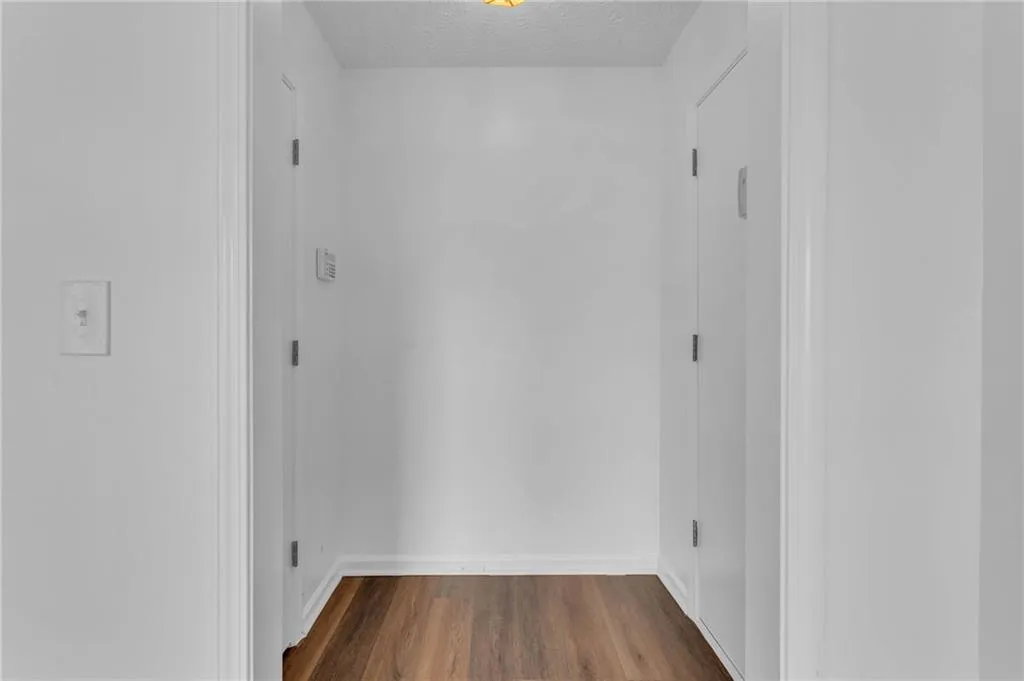 6851 Roswell Road Unit A21, Sandy Springs, Georgia 30328, 2 Bedrooms Bedrooms, ,2 BathroomsBathrooms,Residential,Sold,6851 Roswell Road Unit A21,7178233
