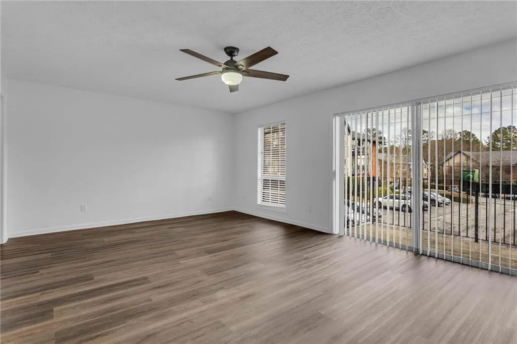 6851 Roswell Road Unit A21, Sandy Springs, Georgia 30328, 2 Bedrooms Bedrooms, ,2 BathroomsBathrooms,Residential,Sold,6851 Roswell Road Unit A21,7178233
