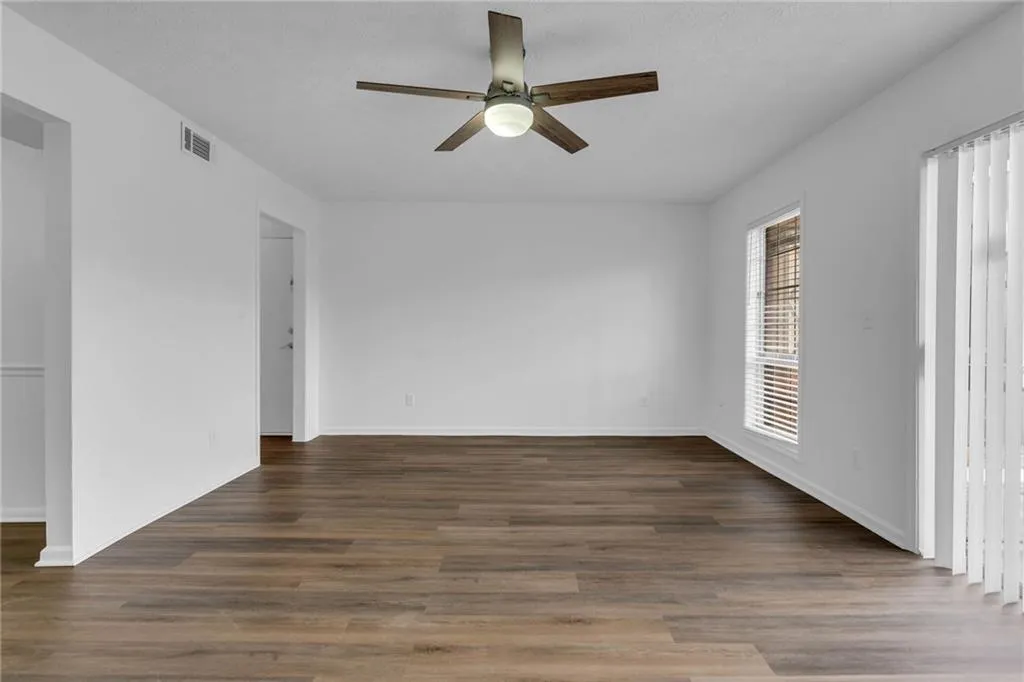 6851 Roswell Road Unit A21, Sandy Springs, Georgia 30328, 2 Bedrooms Bedrooms, ,2 BathroomsBathrooms,Residential,Sold,6851 Roswell Road Unit A21,7178233